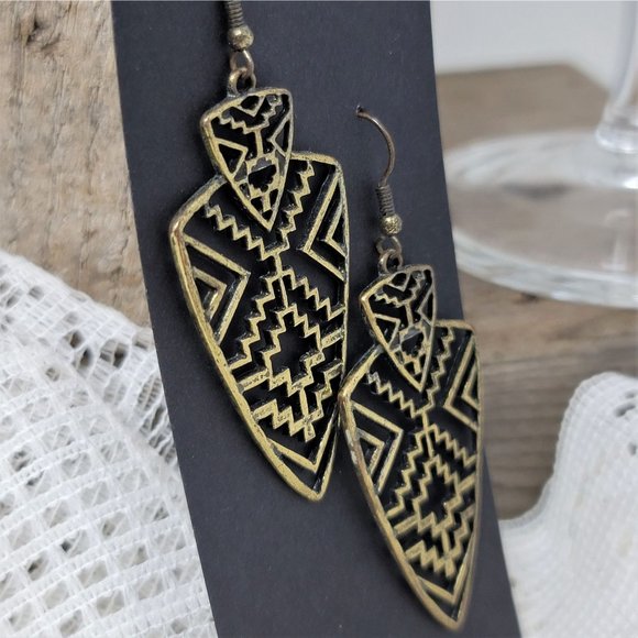 Exotic Metal Long Dangle Earrings Pierced - Picture 3 of 4